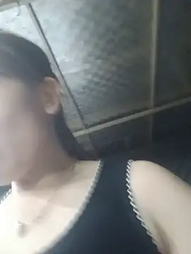 Roaster_9x stripchat live cam model