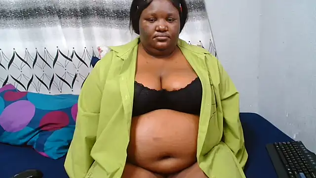 ChubbyBoobsxxx stripchat live cam model