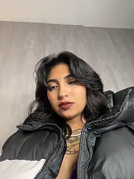 Velvet_Mysstic stripchat live cam model