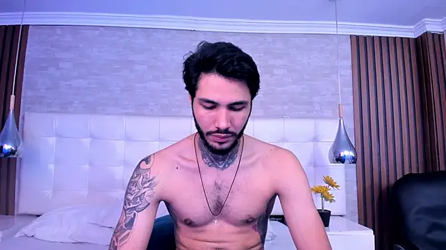 JacksonGreenn stripchat live cam model