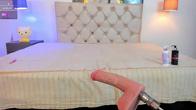 Preetty_Moon stripchat live cam model