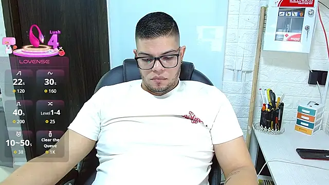 Realjoel01 stripchat live cam model