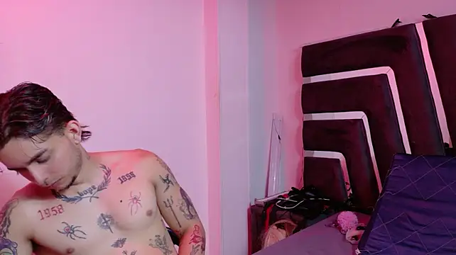 AliceandMax stripchat live cam model
