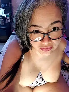 Katrina_The_Kitty stripchat live cam model
