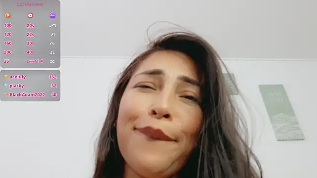 luna_lgomez_ stripchat live cam model