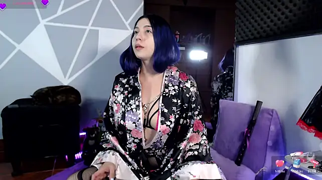 karlamoon23 stripchat live cam model