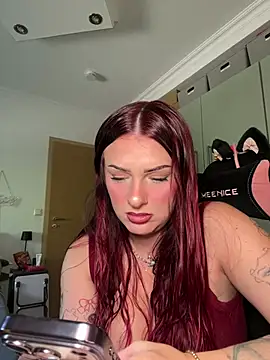 OliviaaFischer stripchat live cam model
