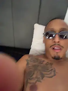 black_west stripchat live cam model