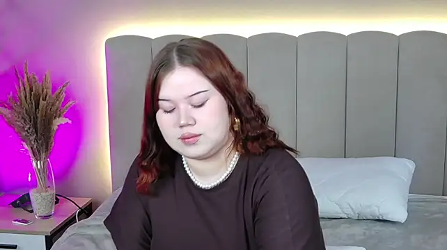 EvaBlunnsh_ stripchat live cam model