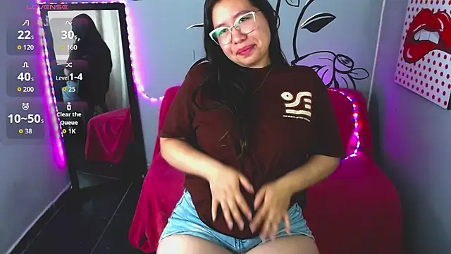 BabyAkemi stripchat live cam model