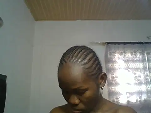 dollface_diva01 stripchat live cam model