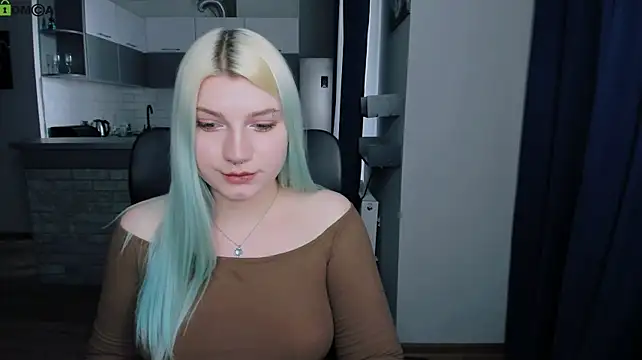 Rada_Kisss stripchat live cam model