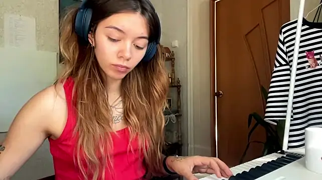 meowskyy stripchat live cam model