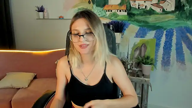 LeslieBloom stripchat live cam model