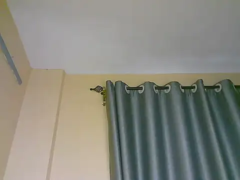 lovelyConnie stripchat live cam model