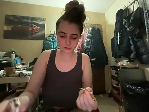 Snowbunnycake_131 stripchat live cam model