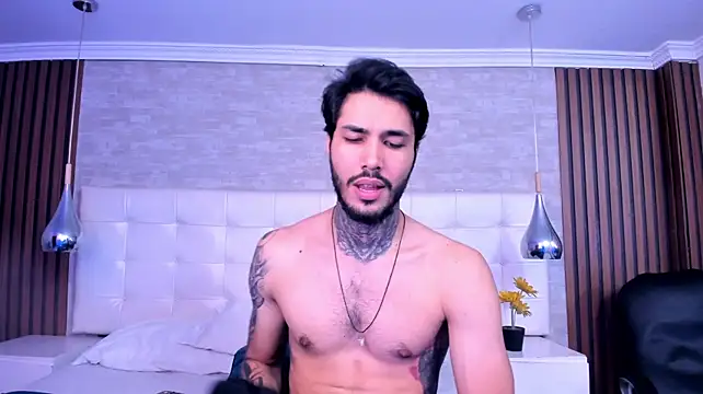 JacksonGreenn stripchat live cam model