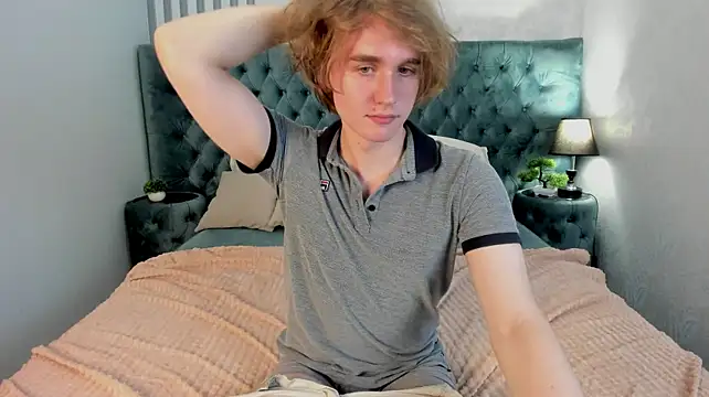 FinnBev stripchat live cam model