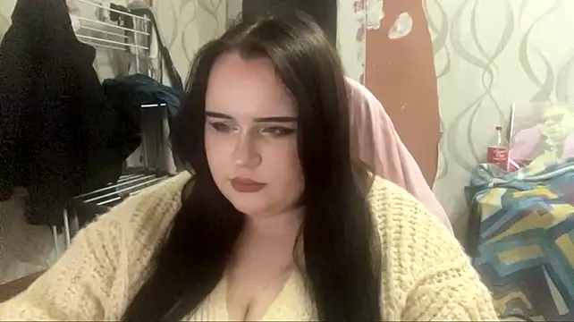 EmiliaBackup stripchat live cam model
