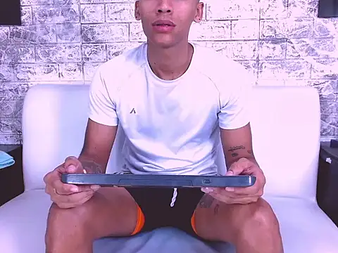 Harin_Prize stripchat live cam model