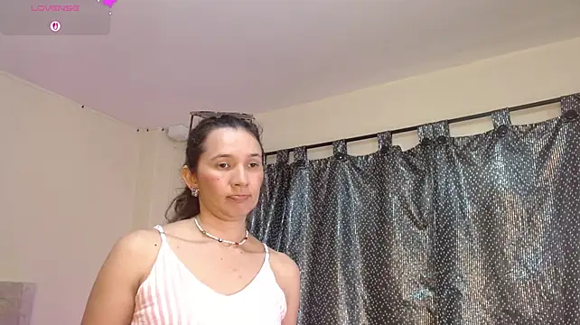 adairamars stripchat live cam model