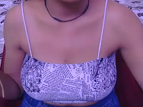 your-mahira stripchat live cam model