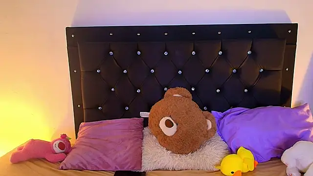amanda_Rossi1 stripchat live cam model