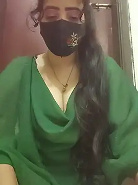 Saanvi-Sen stripchat live cam model