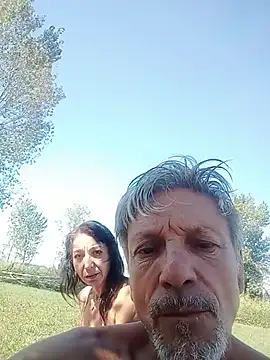 Deddyitalia3p stripchat live cam model