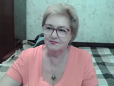 Renata62011 stripchat live cam model