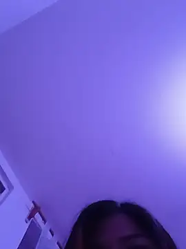 LatinaCalienteMilf stripchat live cam model