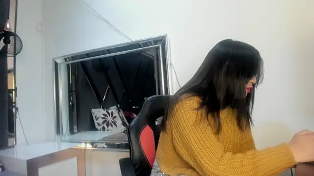 Maggyx stripchat live cam model