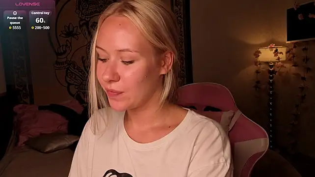 pureeangel stripchat live cam model