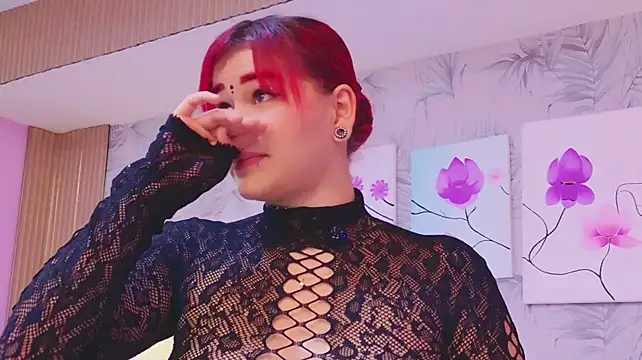 CherryTayloor stripchat live cam model