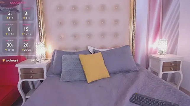 ninaBravu stripchat live cam model