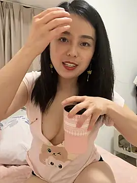 orangeoneday stripchat live cam model