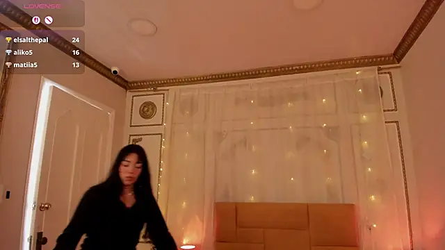EmaLittle stripchat live cam model