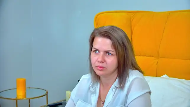 AdeleRavelle stripchat live cam model