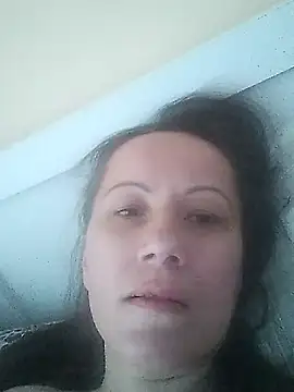 Ewa98 stripchat live cam model
