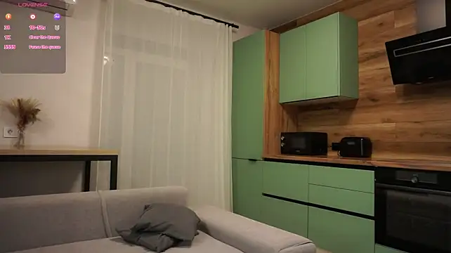basswaves stripchat live cam model