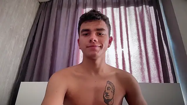Just_Max02 stripchat live cam model