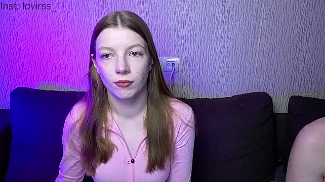 Mikokiss stripchat live cam model
