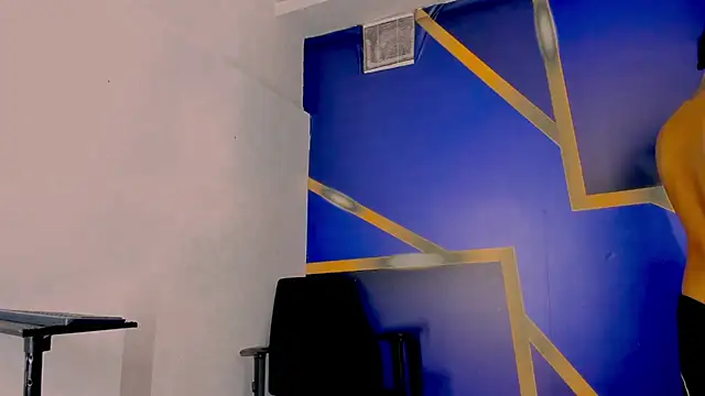NIO_KLOUDS_ stripchat live cam model