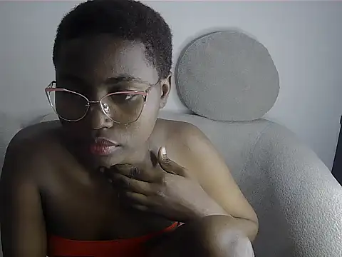 sweetsin12 stripchat live cam model