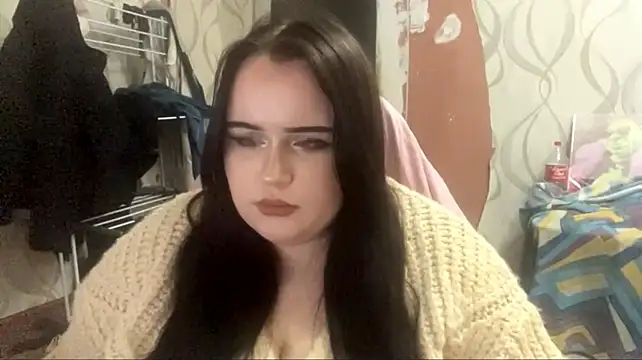 EmiliaBackup stripchat live cam model