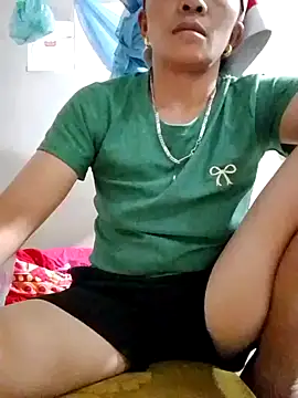Tip2003 stripchat live cam model