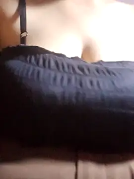 Lisa2009a stripchat live cam model