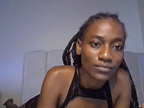 KissMeCoco stripchat live cam model