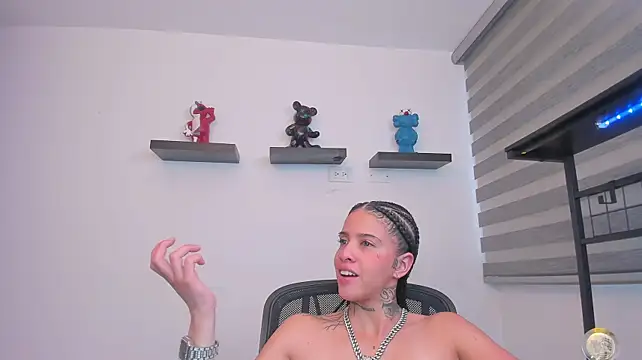 Gangster_Girl stripchat live cam model