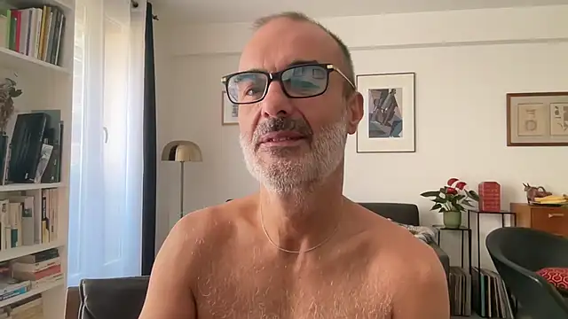Milkywaymen stripchat live cam model